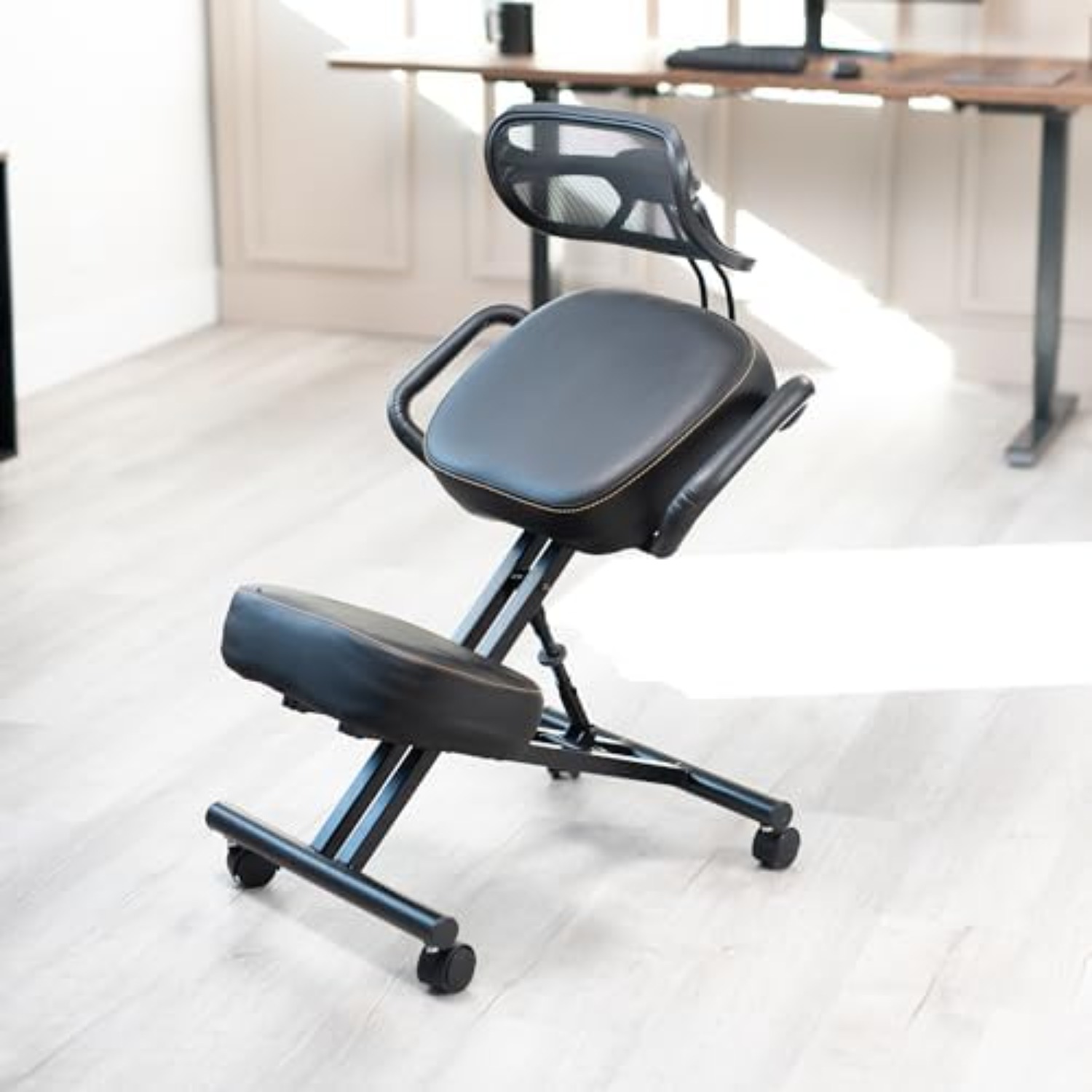 كرسي الركوع المريح من DRAGONN  - مراجعة Home Office Ergonomics وسعره